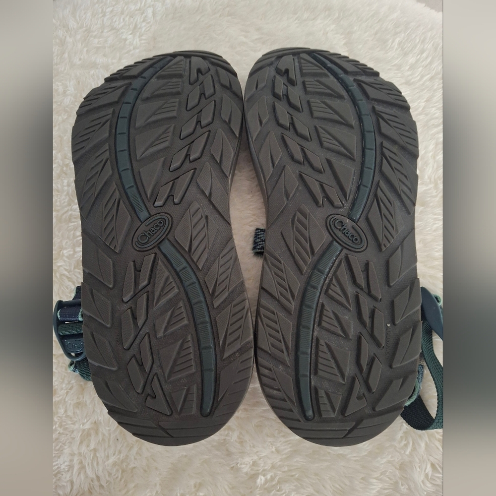 Men's Chaco Teal and Gray Sandals Size 9. - Picture 4 of 6